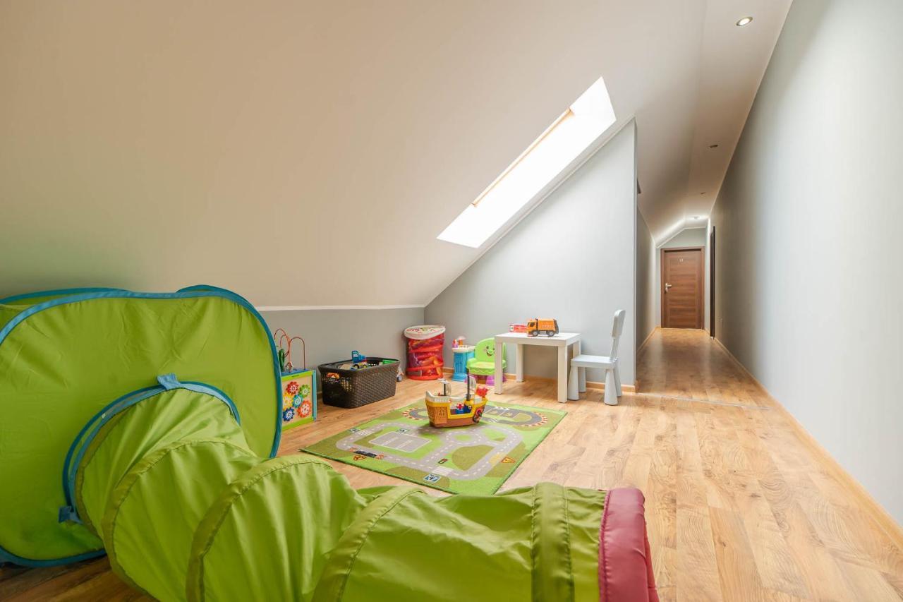Awenturyn - Pokoje Apartamenty Noclegi Grzybowo Grzybowo  Extérieur photo
