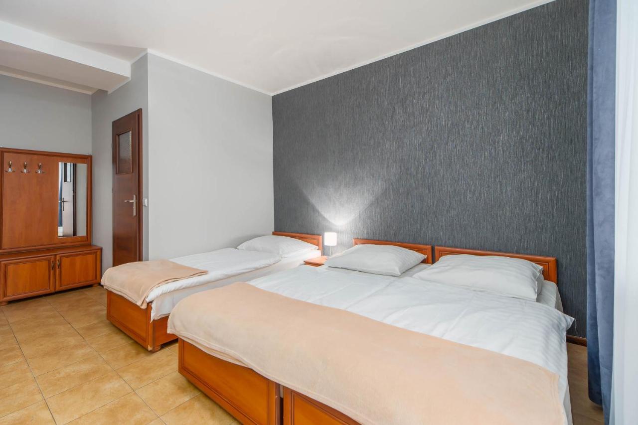 Awenturyn - Pokoje Apartamenty Noclegi Grzybowo Grzybowo  Extérieur photo
