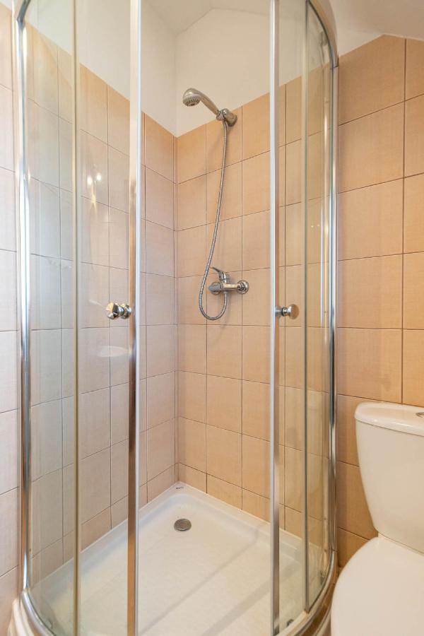 Awenturyn - Pokoje Apartamenty Noclegi Grzybowo Grzybowo  Extérieur photo