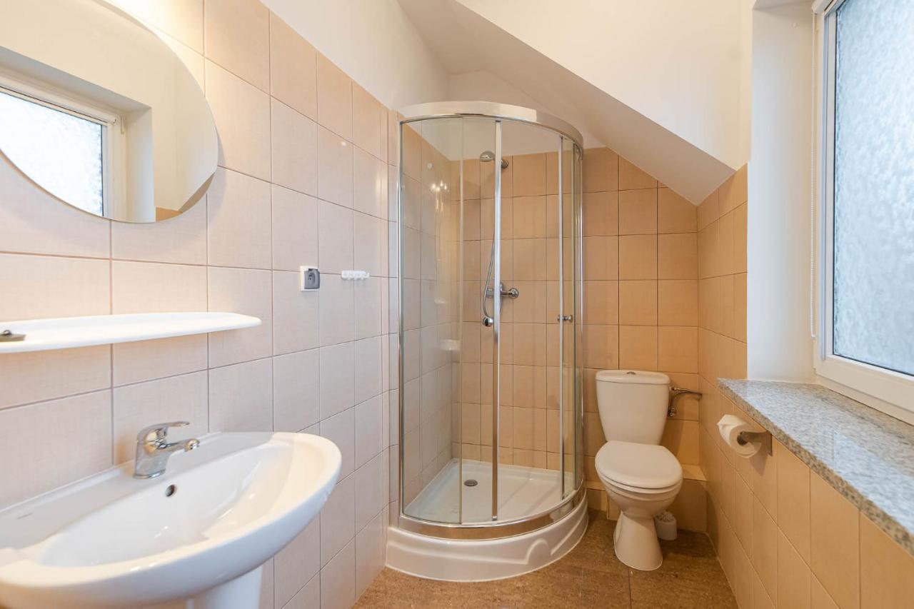 Awenturyn - Pokoje Apartamenty Noclegi Grzybowo Grzybowo  Extérieur photo