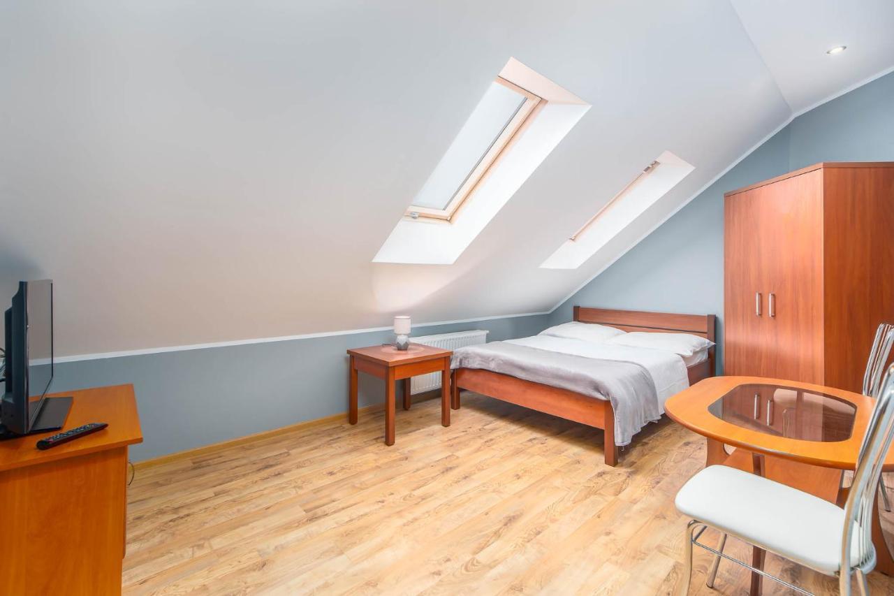 Awenturyn - Pokoje Apartamenty Noclegi Grzybowo Grzybowo  Extérieur photo