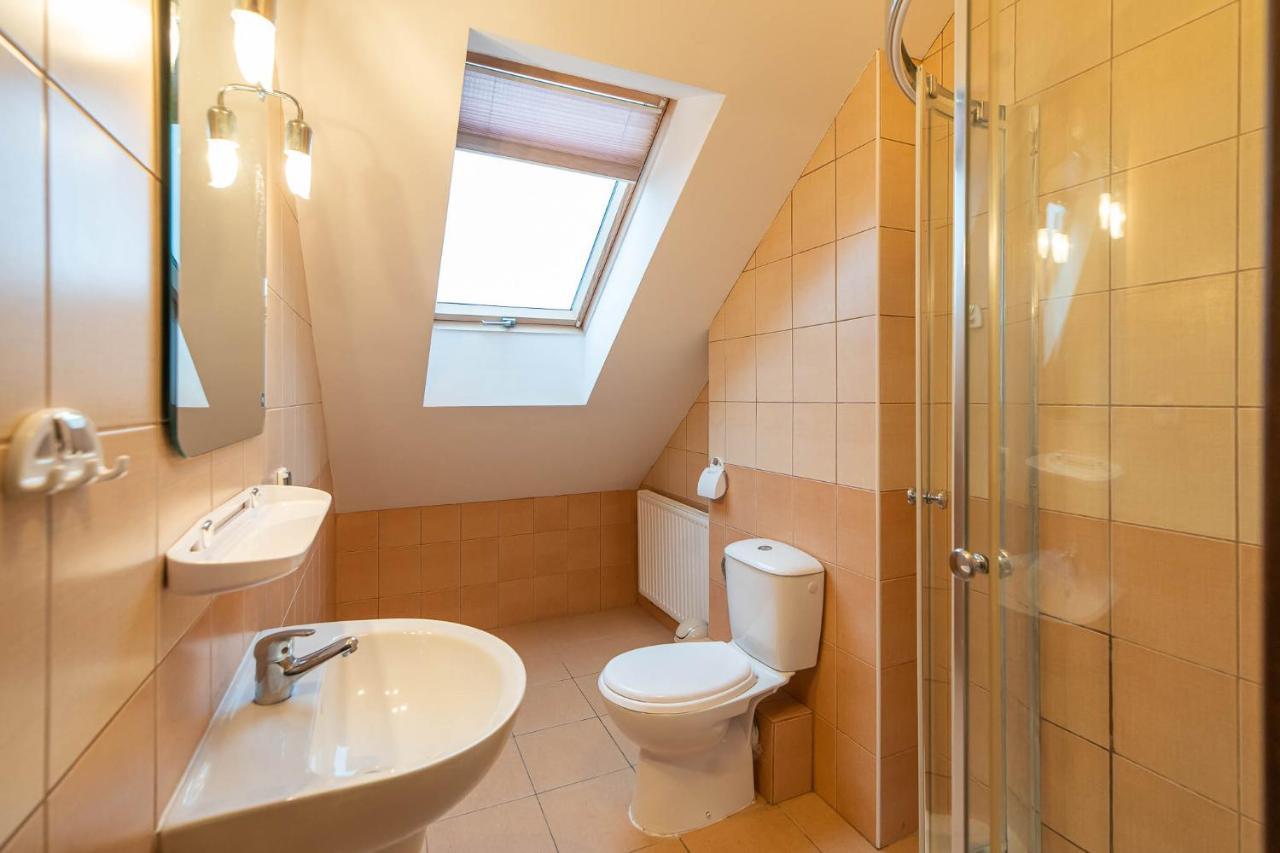 Awenturyn - Pokoje Apartamenty Noclegi Grzybowo Grzybowo  Extérieur photo